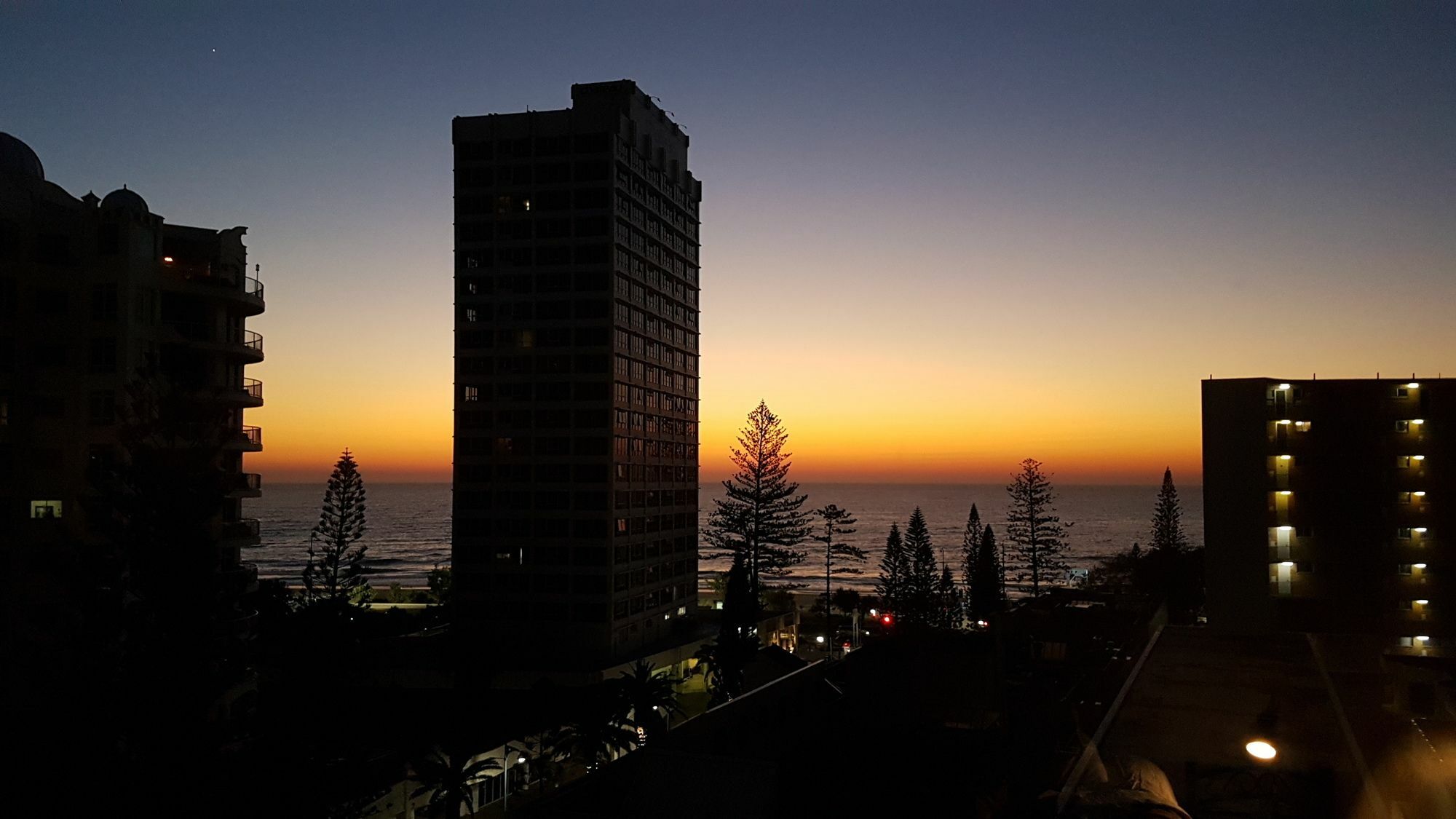 Monte Carlo Leilighet Surfers Paradise Eksteriør bilde